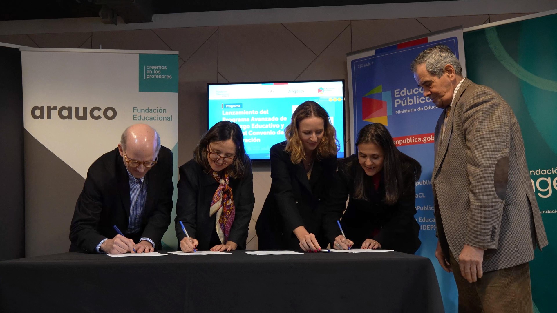 Alianza estratégica impulsa nuevo programa de liderazgo educativo para equipos directivos de los SLEP