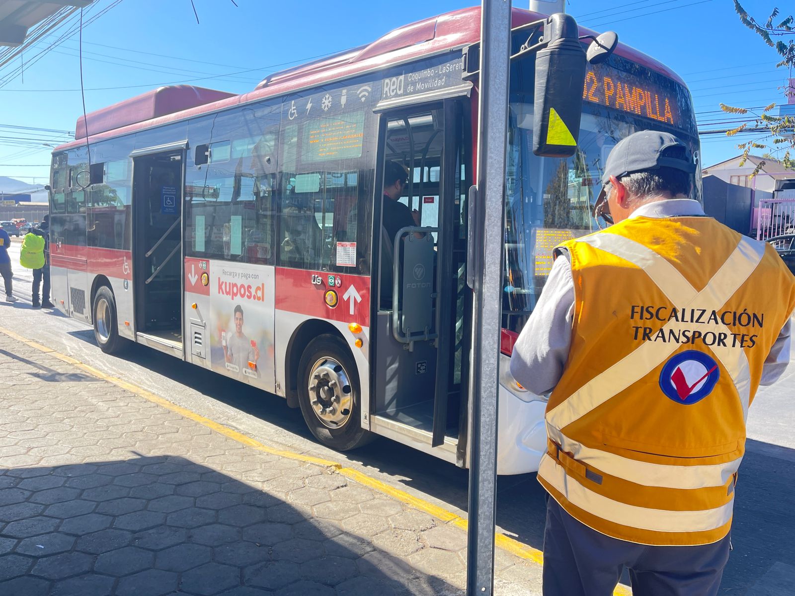 Primera fiscalización a buses eléctricos en la conurbación arrojó solo un 3% de evasión