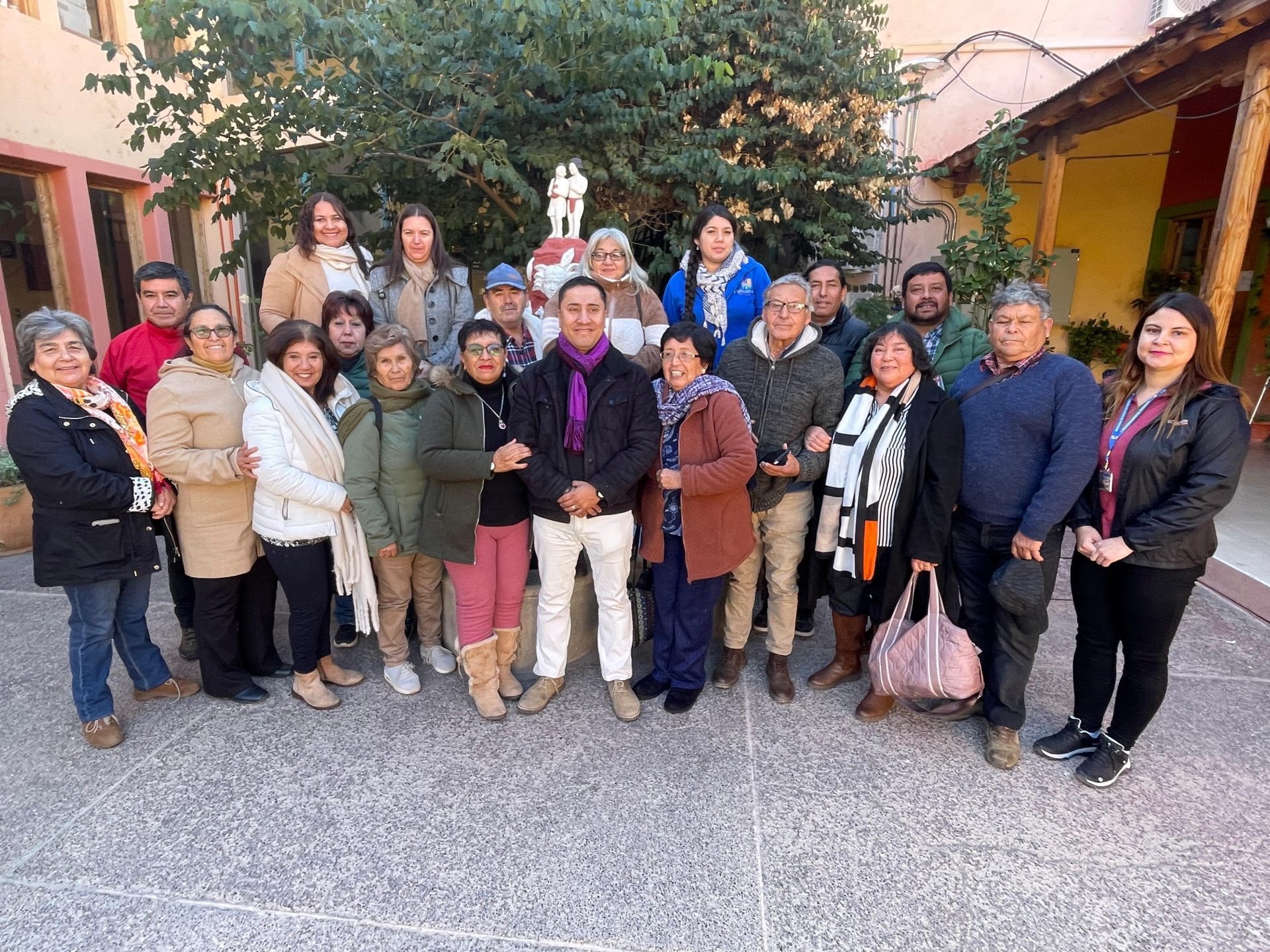 Dirigentes de Paihuano y La Serena fortalecen lazos y comparten experiencias en el Valle de Elqui