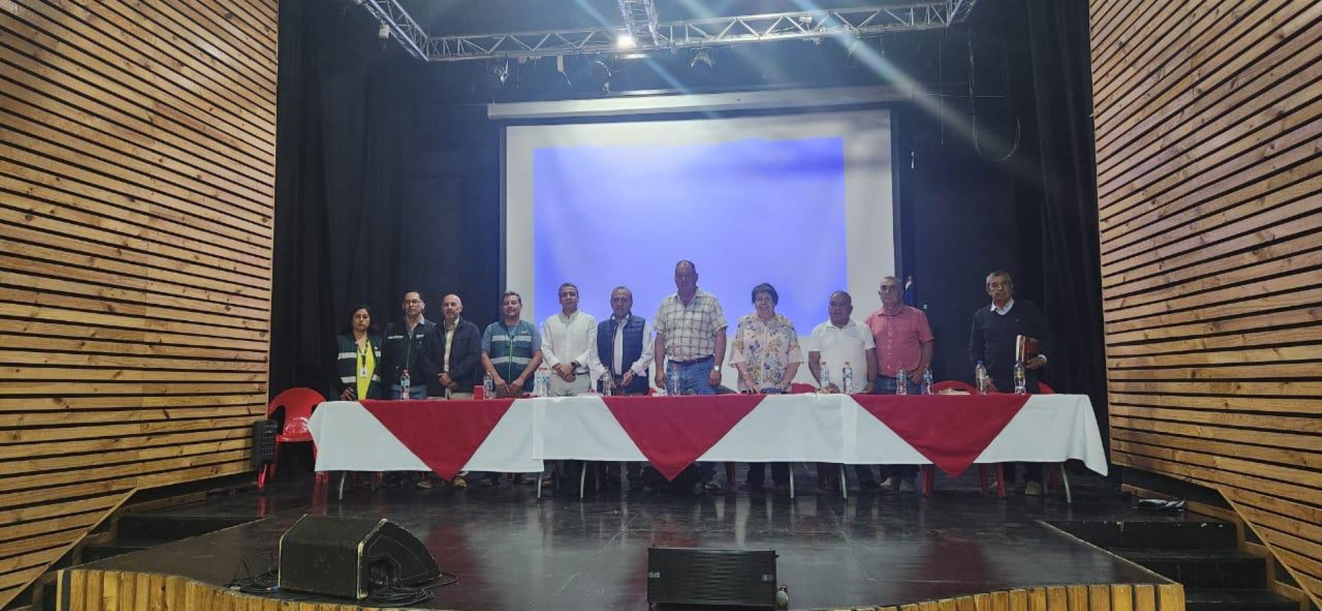 Capel refuerza trabajo en terreno junto al SAG y entrega tranquilidad a cooperados ante campañas de mosca de la fruta