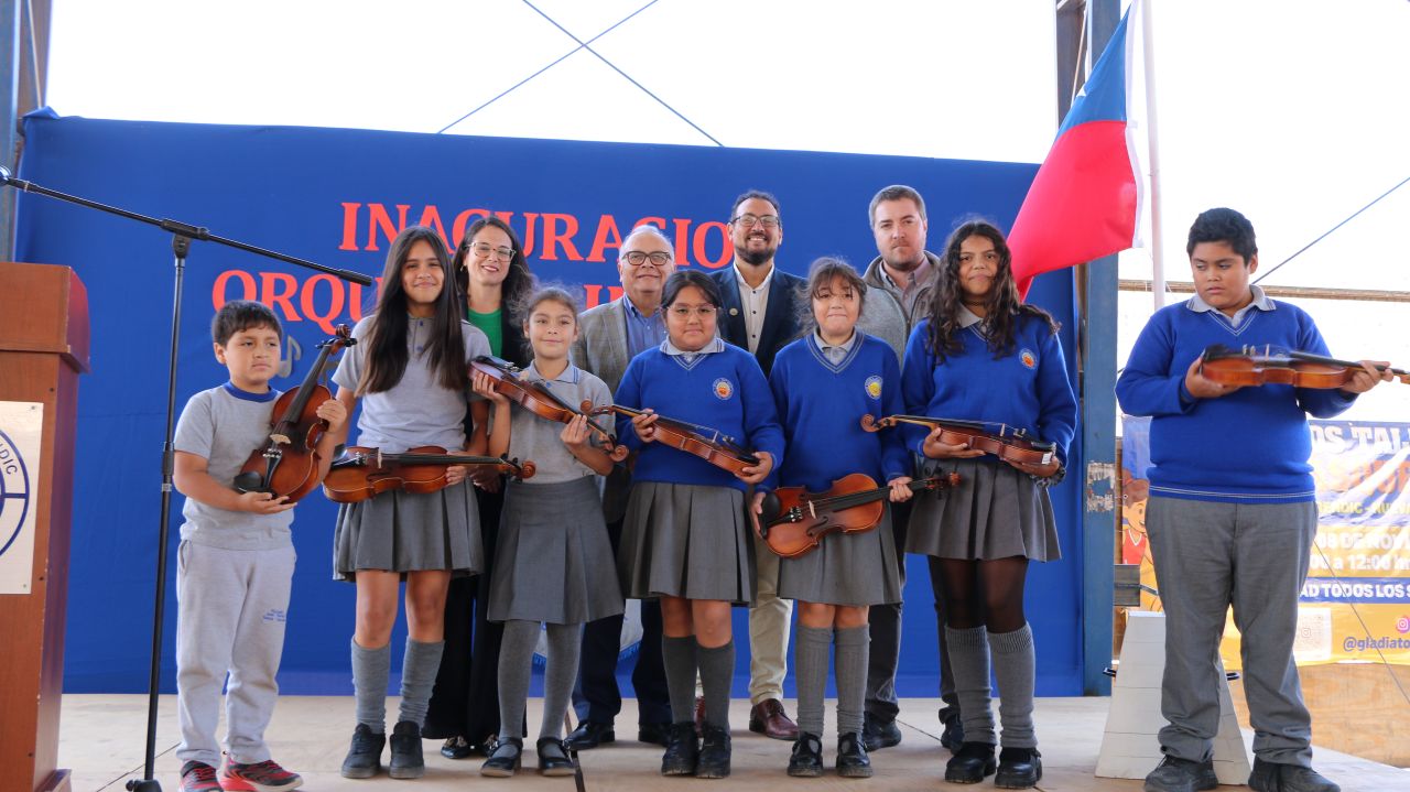 Escuela Juan Rendic de Nueva Talcuna en Vicuña conforma una orquesta infantil