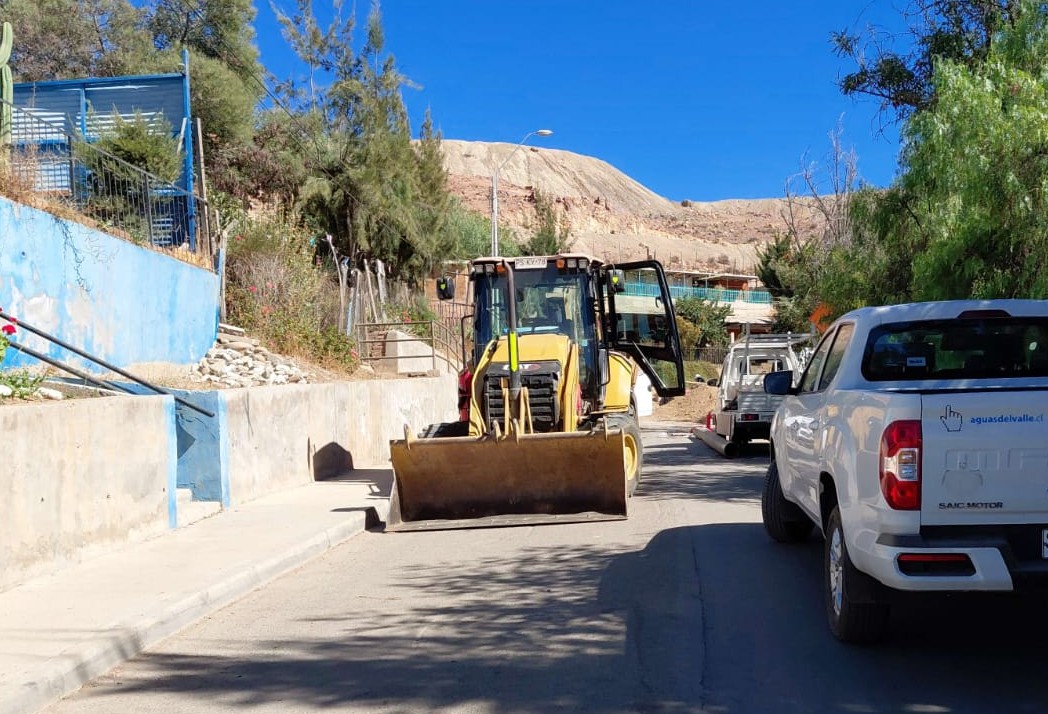Más de un 25% de avance presentan las obras de renovación de Aguas del Valle en calle Guacolda de Andacollo